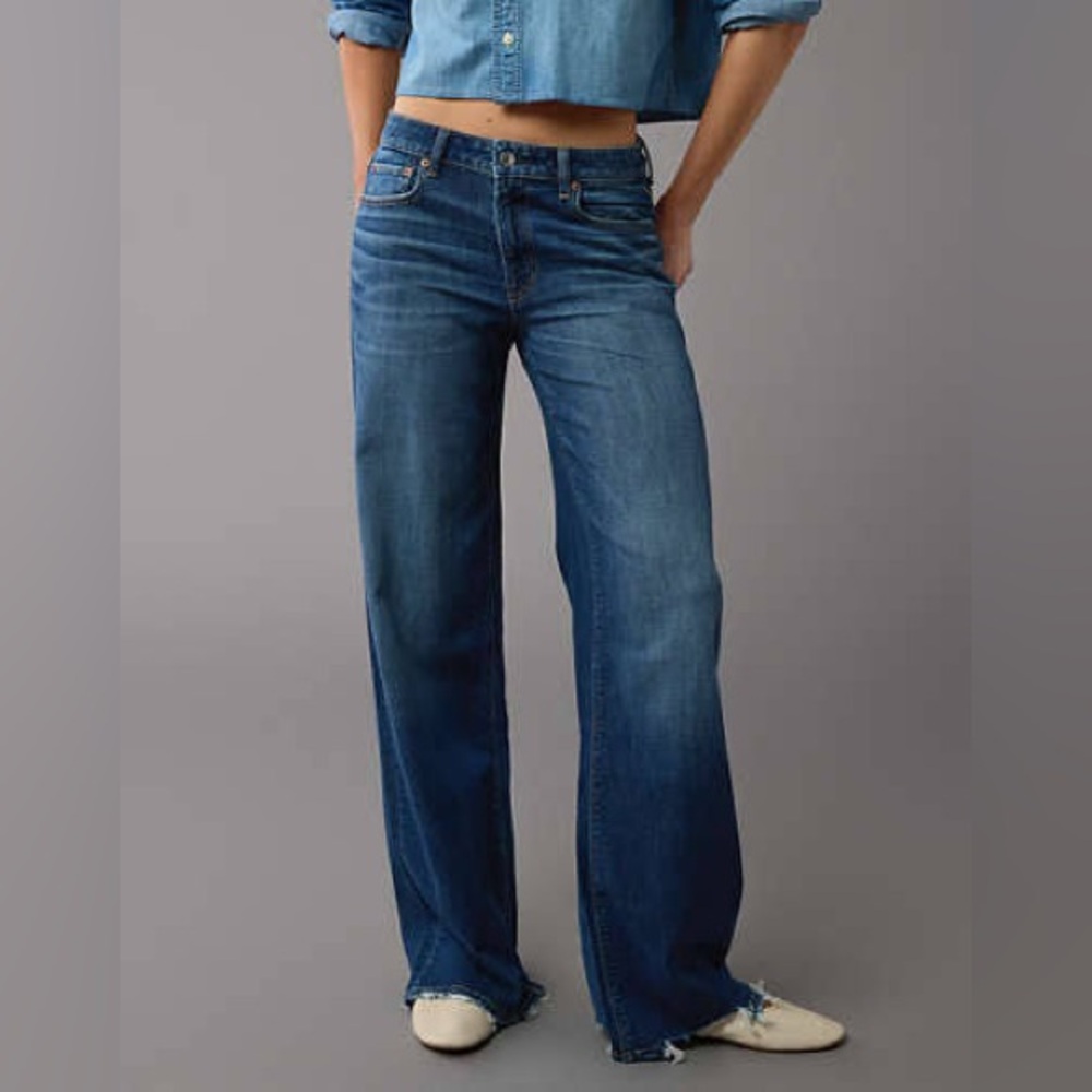 American Eagle Women’s High Waisted Baggy Wide Leg Jeans